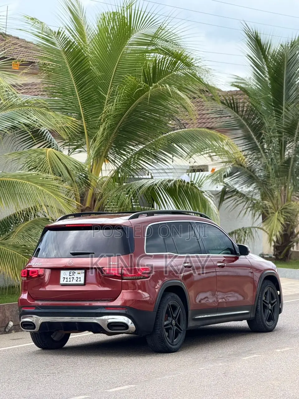 Mercedes-Benz GLB-Class GLB 250 4MATIC 2021 Red