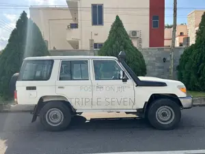 Toyota Land Cruiser 79 Series 2018 White