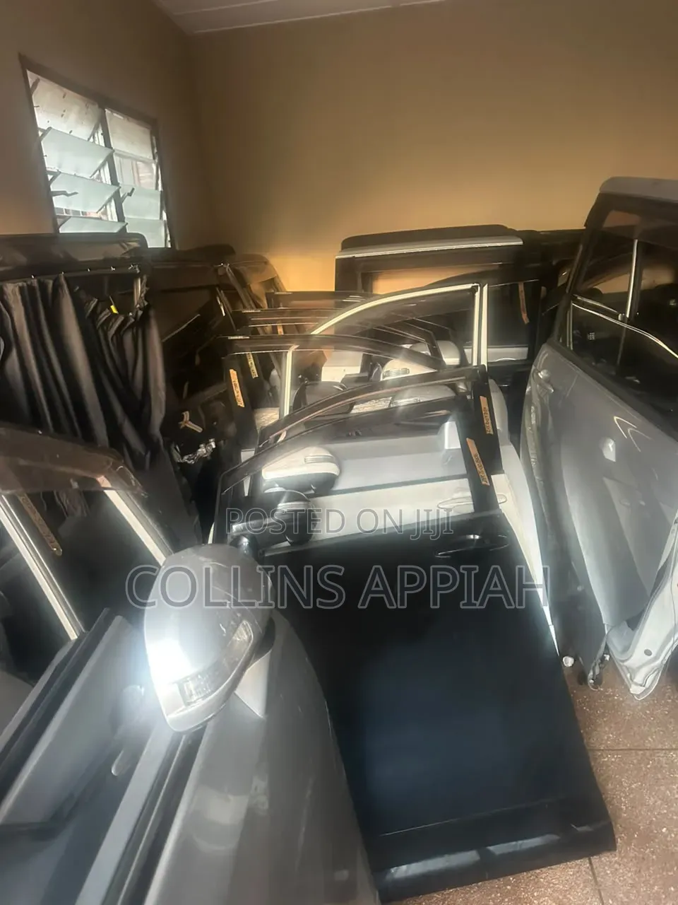 Toyota Voxy Car Part