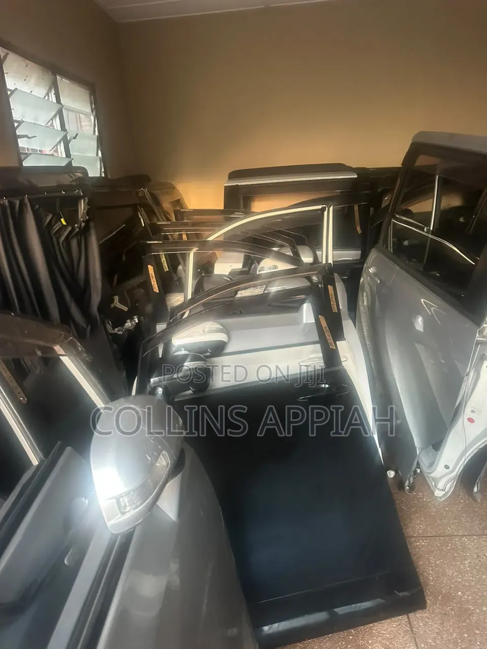 Toyota Voxy Car Part