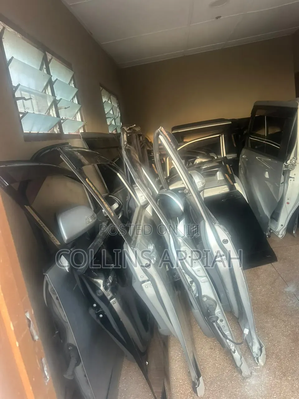 Toyota Voxy Car Part