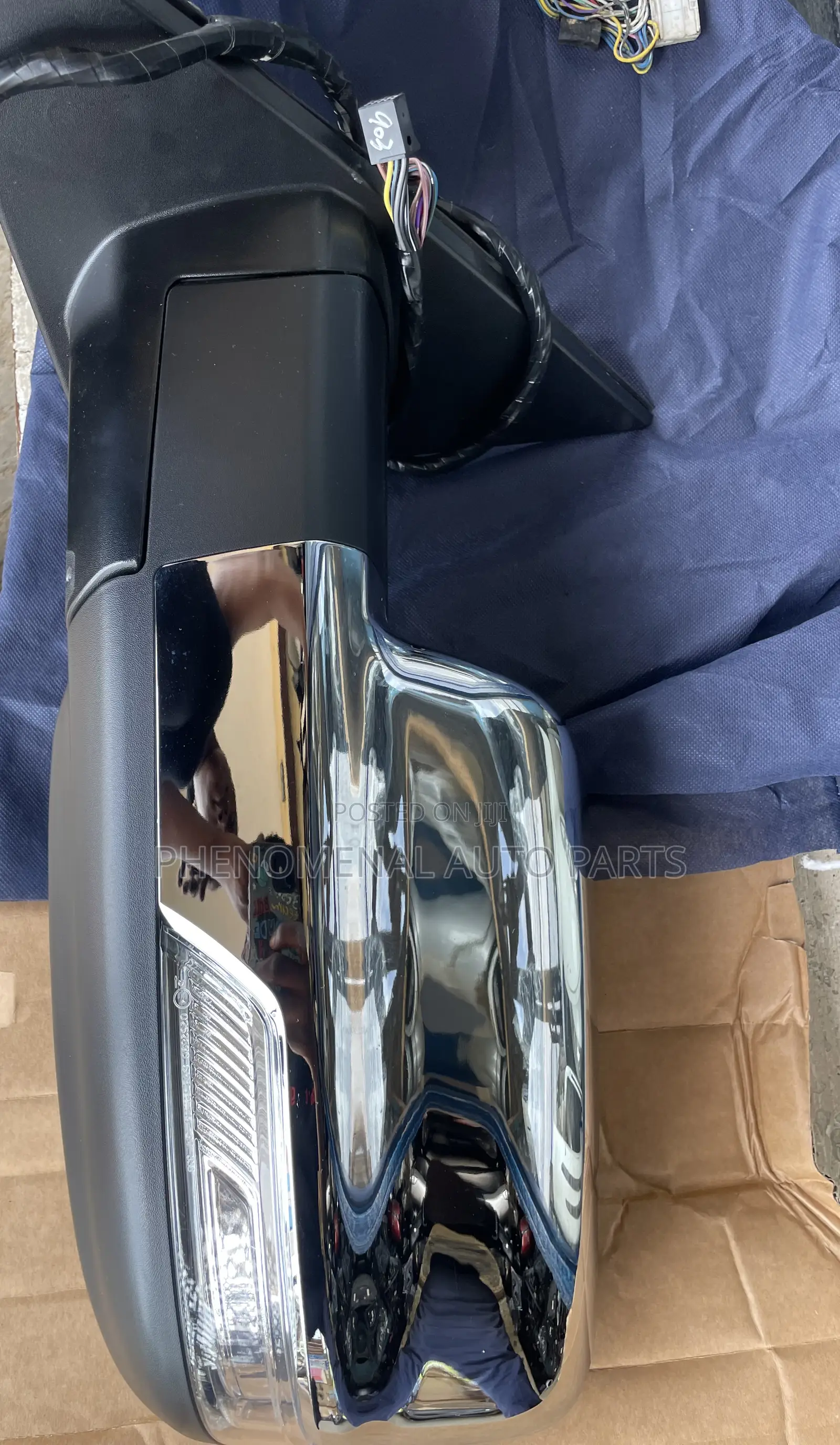 Dodge Ram 2019-2023 Side Mirror One Side