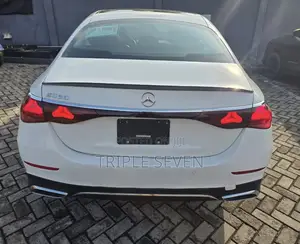 Mercedes-Benz E350 2025 White