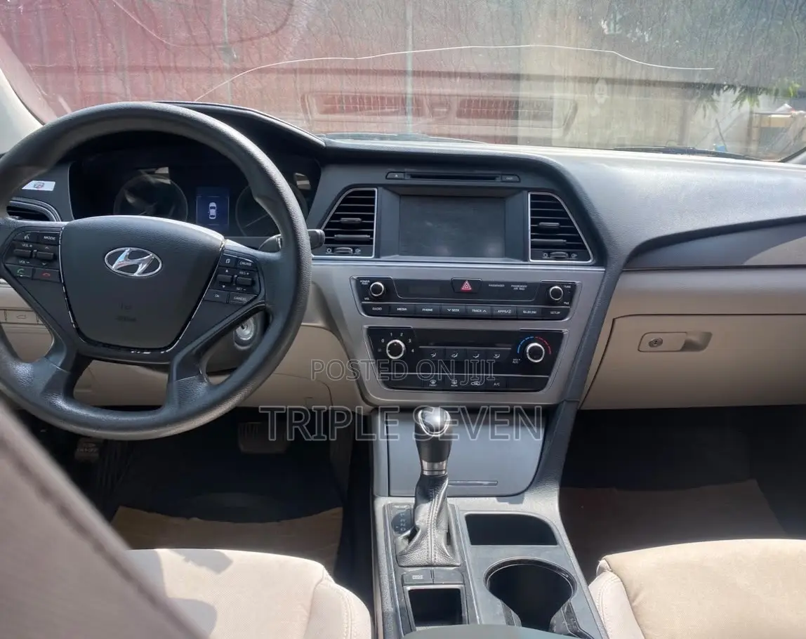 Hyundai Sonata Sport Sedan FWD (2.4L 4cyl 6A) 2016 Orange