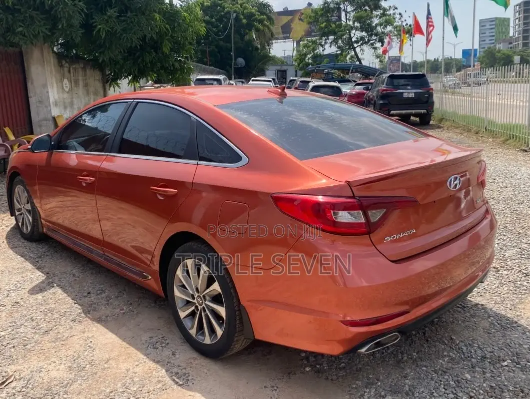 Hyundai Sonata Sport Sedan FWD (2.4L 4cyl 6A) 2016 Orange