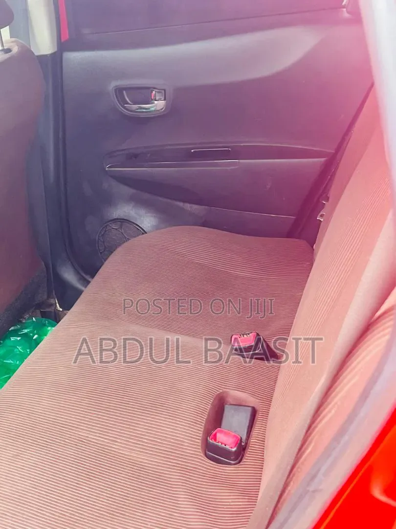 Toyota Vitz 2013 Red
