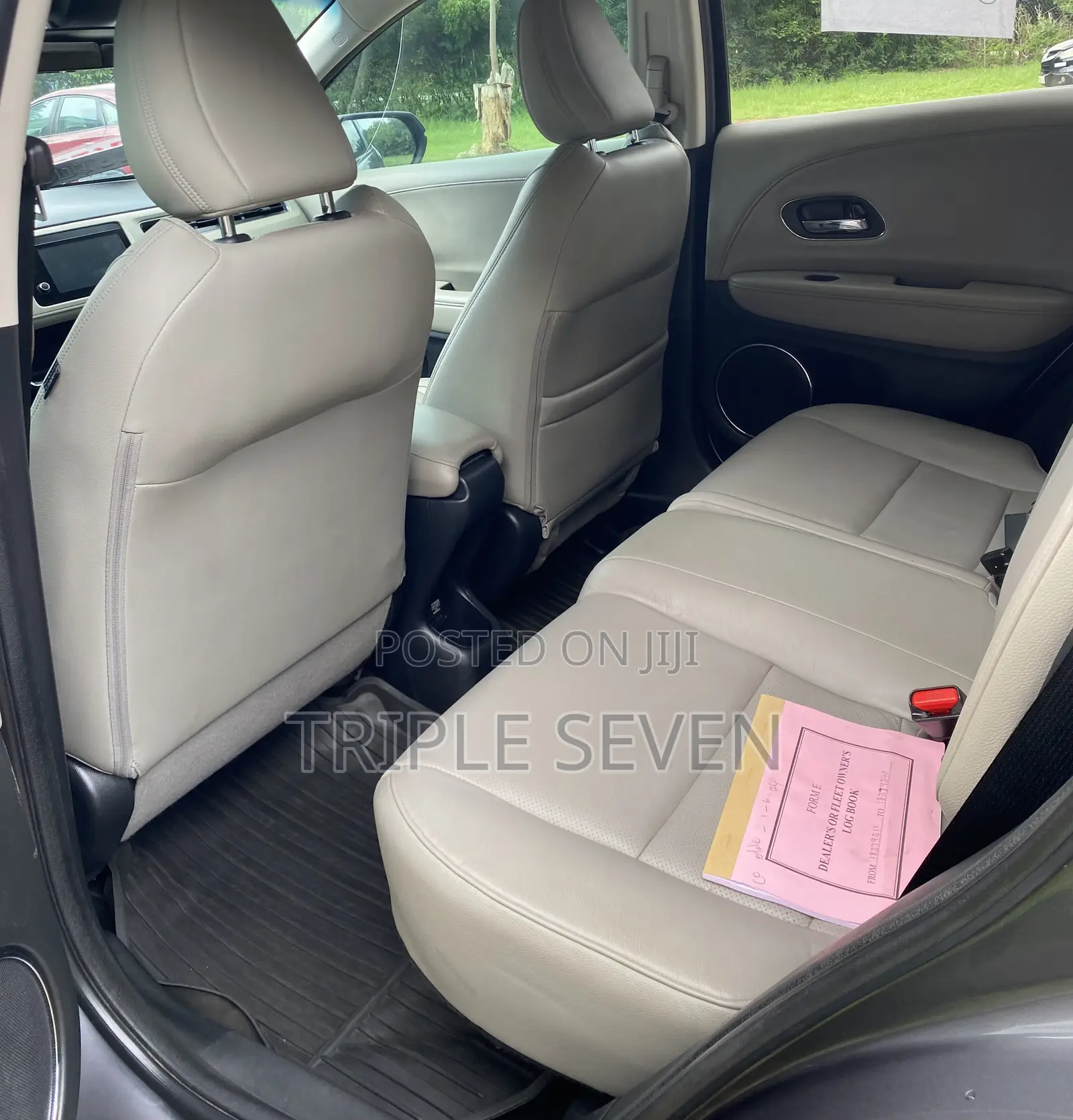 Honda HR-V Touring AWD 2019 Gray