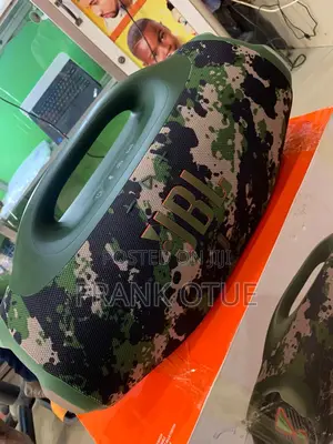 JBL Boombox 4