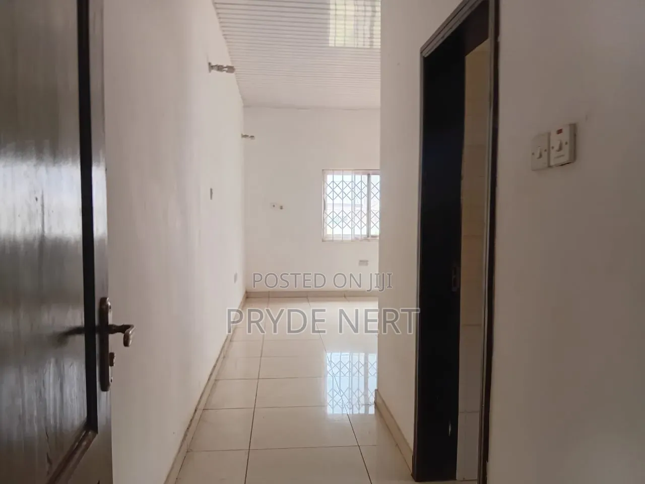 3bdrm House in C25 Estate, Tema Metropolitan for rent