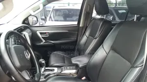 Toyota Fortuner 2019 Black