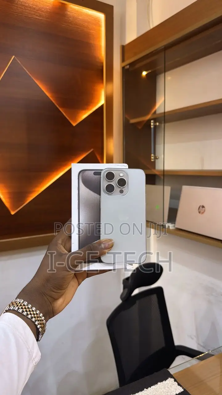 New Apple iPhone 15 Pro 256 GB Gray
