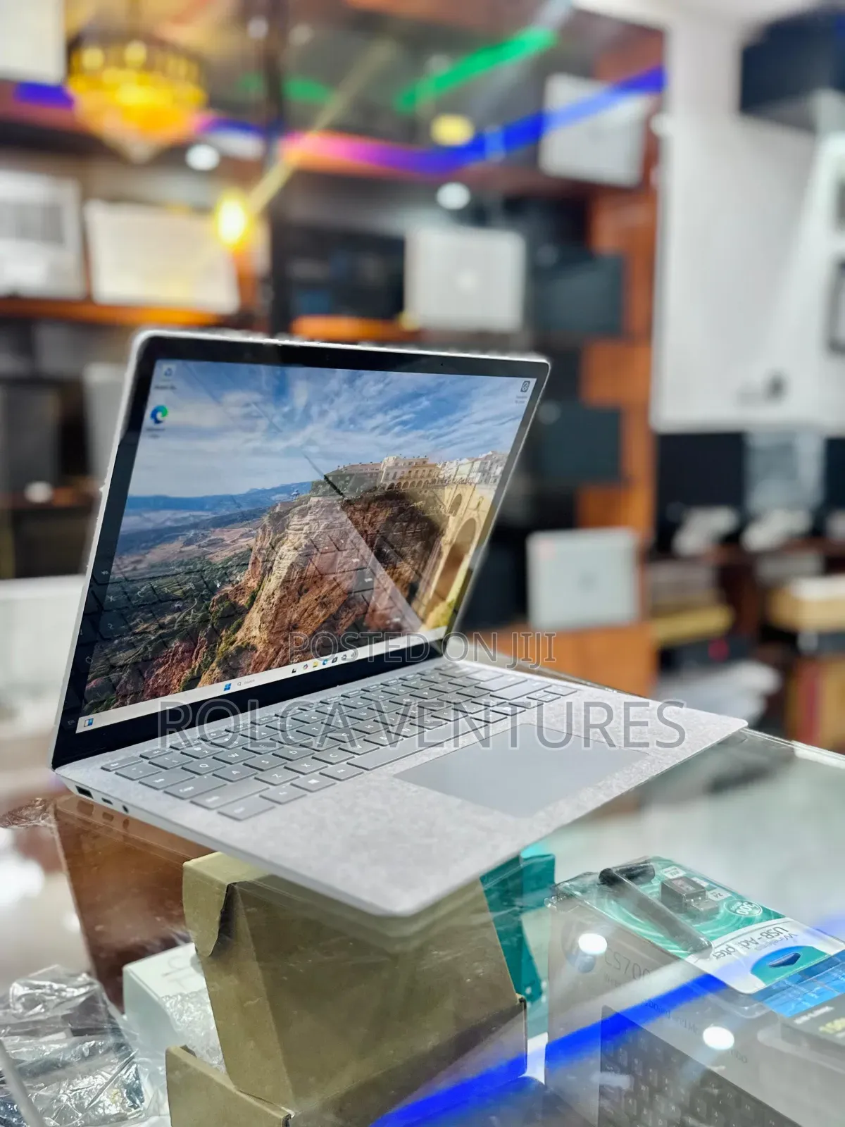 Laptop Microsoft Surface Laptop 4 8GB AMD Ryzen 5 SSD 256GB