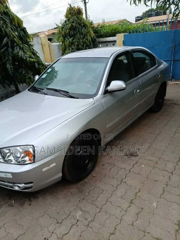 Hyundai Elantra 2008 Silver