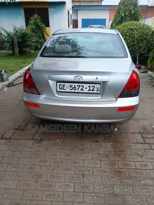 Hyundai Elantra 2008 Silver