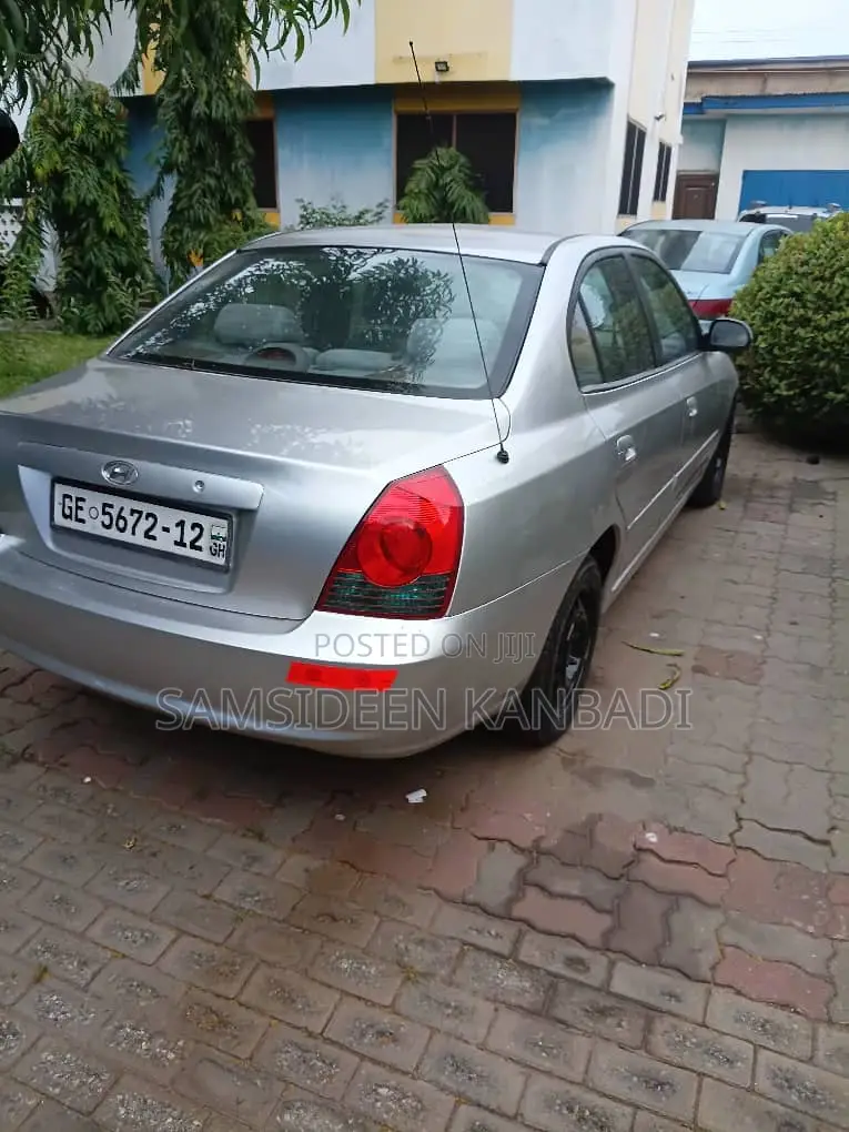 Hyundai Elantra 2008 Silver
