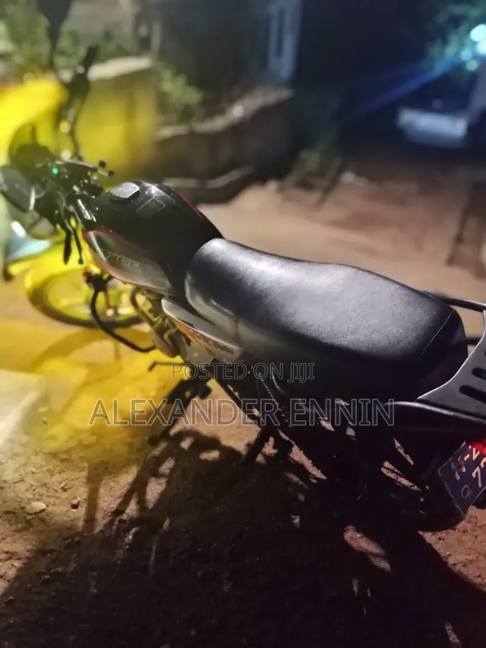 Bajaj Boxer 125 2021 Black