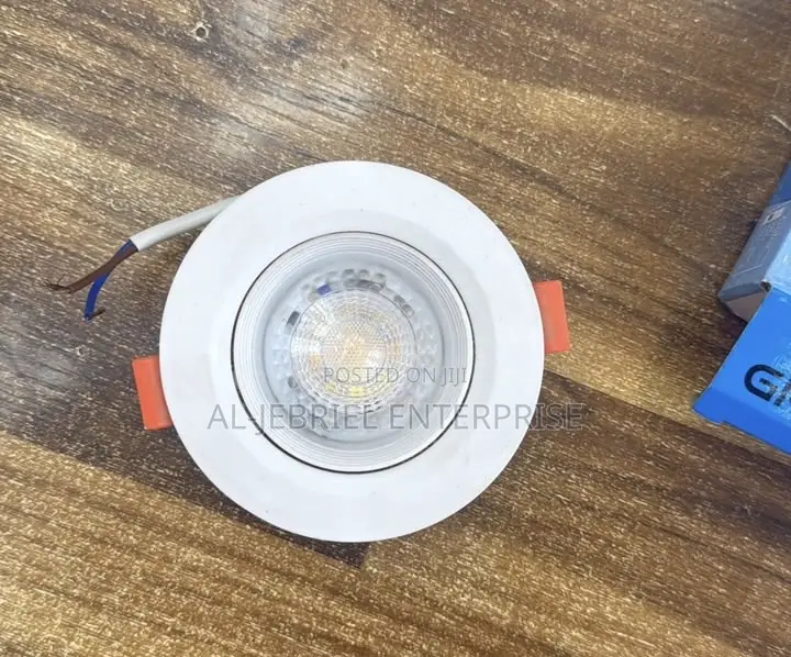 Spotlight 7w (3 Colors)