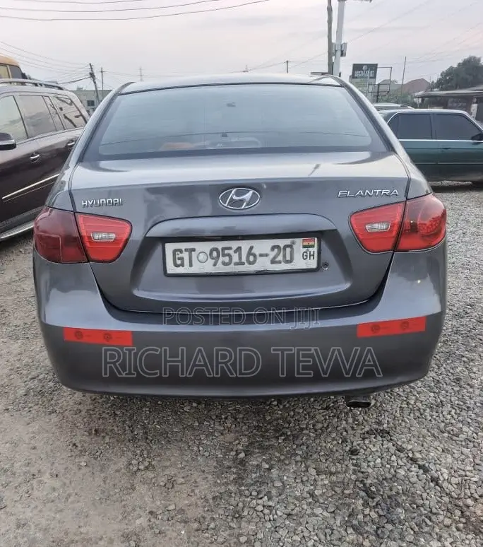 Hyundai Elantra 1.6 2009 Silver