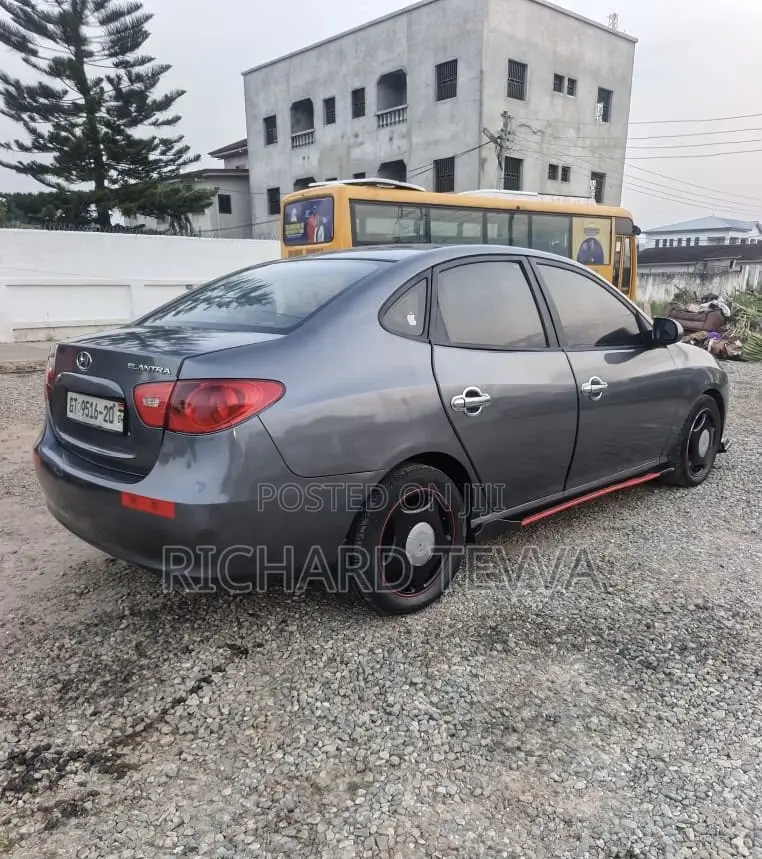 Hyundai Elantra 1.6 2009 Silver
