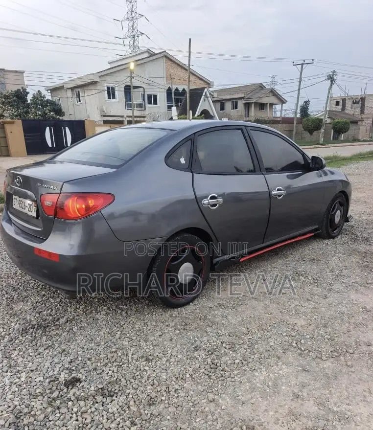 Hyundai Elantra 1.6 2009 Silver