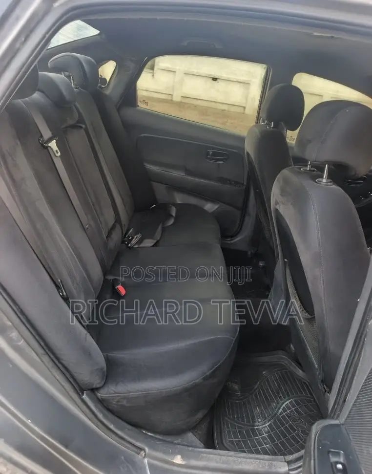 Hyundai Elantra 1.6 2009 Silver