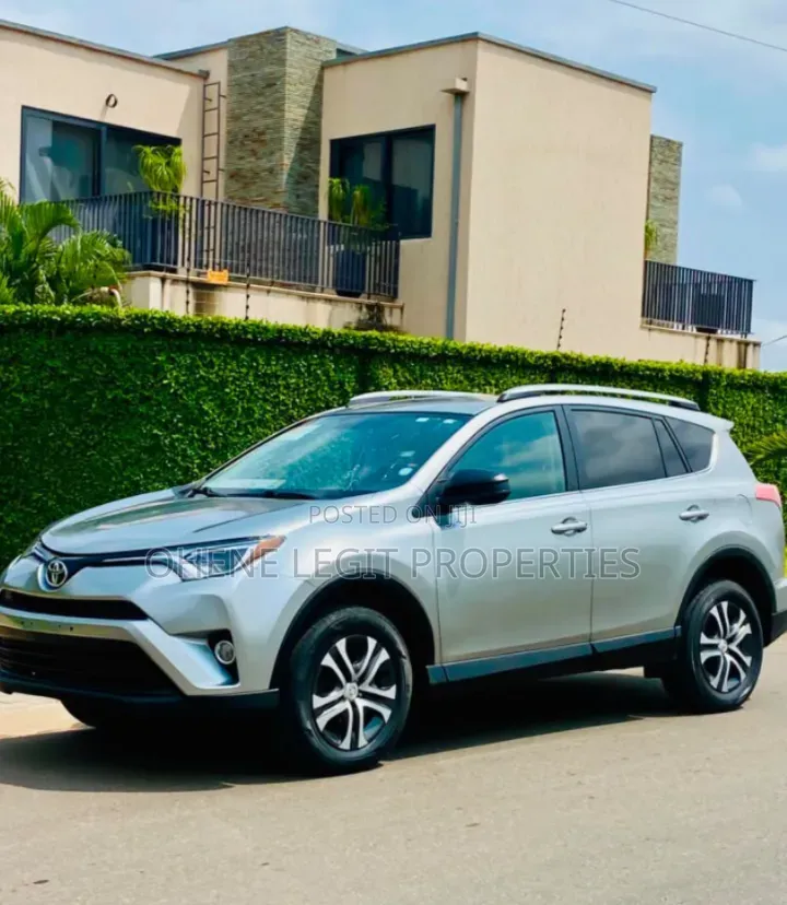 Toyota RAV4 2017 Gray