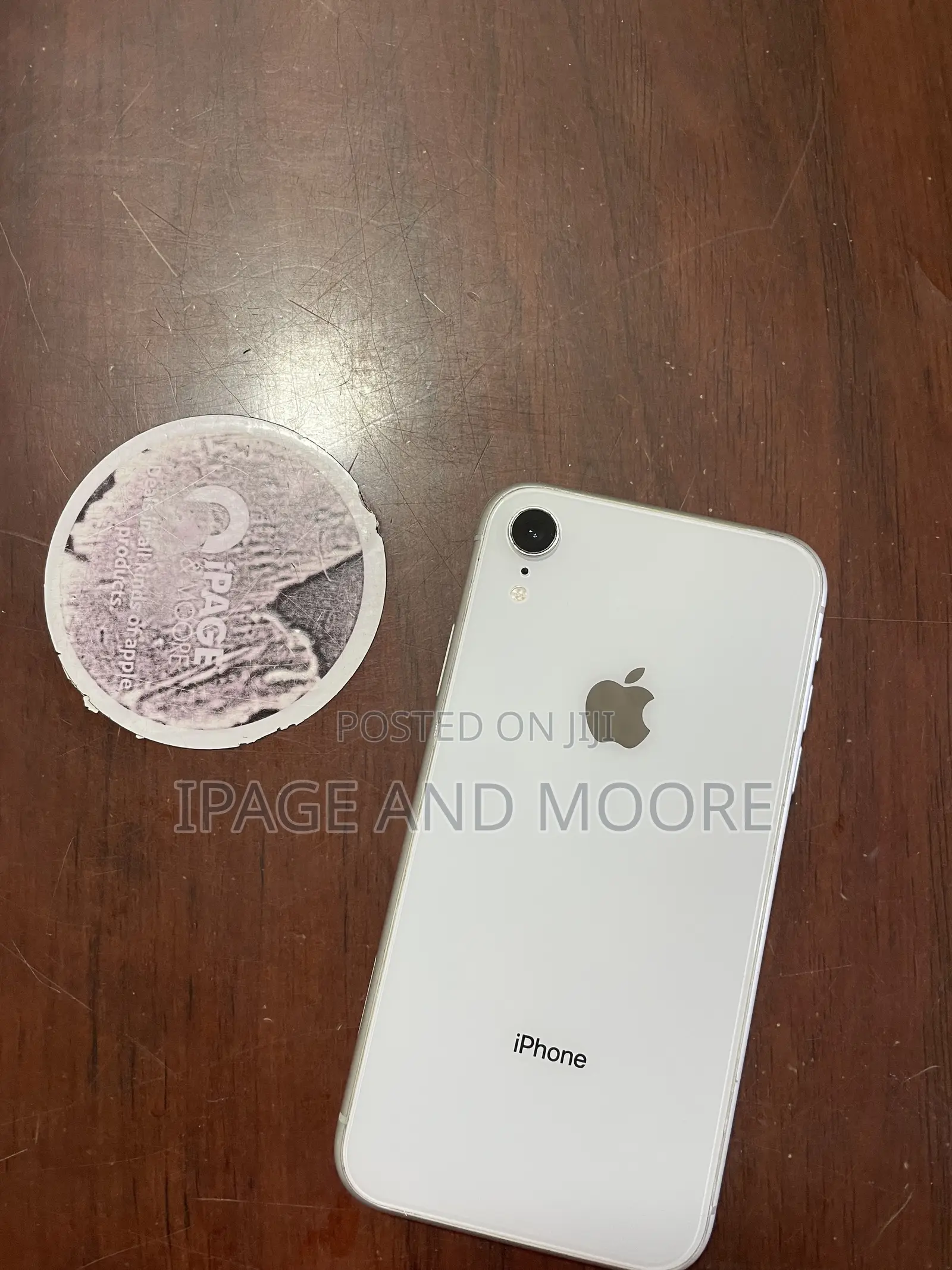 Apple iPhone XR 64 GB White