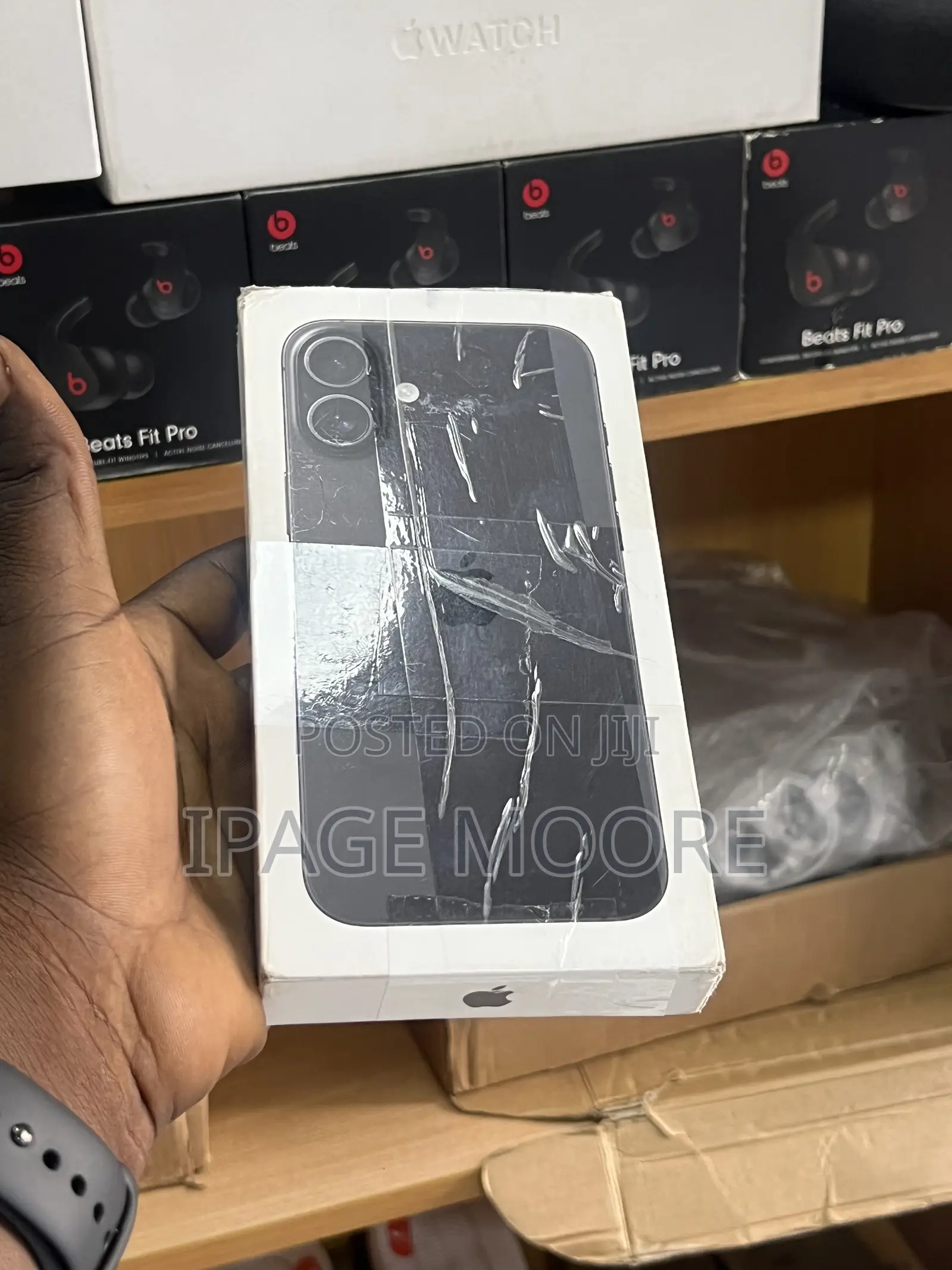 New Apple iPhone 16 Plus 128 GB Black