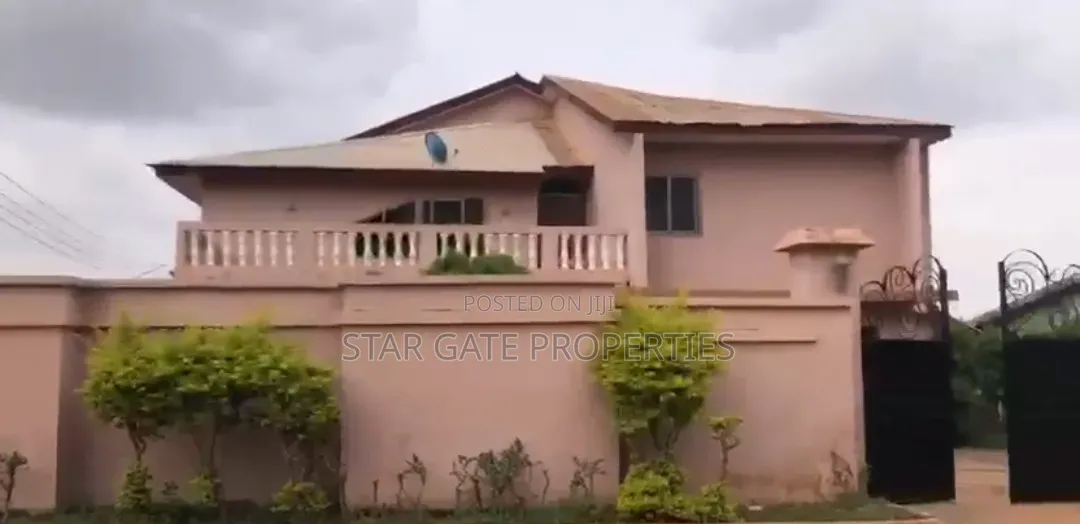 9bdrm House in Ahenama Kokoben (, Kumasi Metropolitan for sale