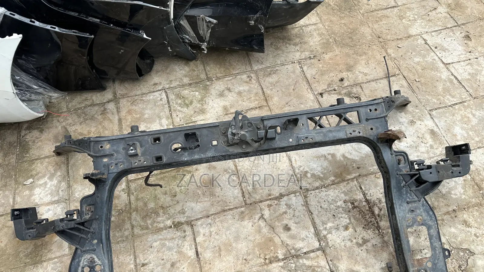 Kia Soul 2012-2013 Radiator Support Available