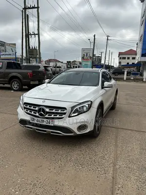 Mercedes-Benz GLA 250 2016 Black