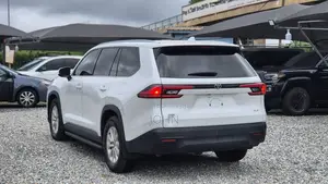 Toyota Grand Highlander XLE AWD 2024 White