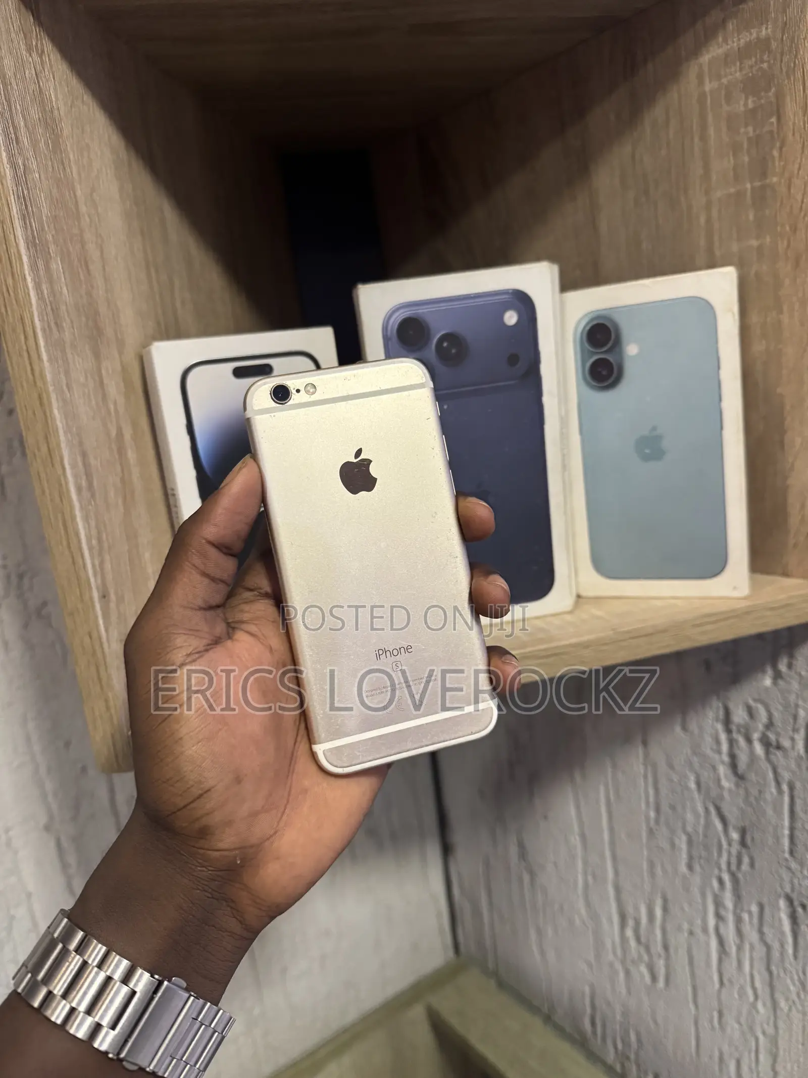 Apple iPhone 6s 32 GB Gold