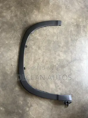 Toyota Highlander 2017 Fender Moulding