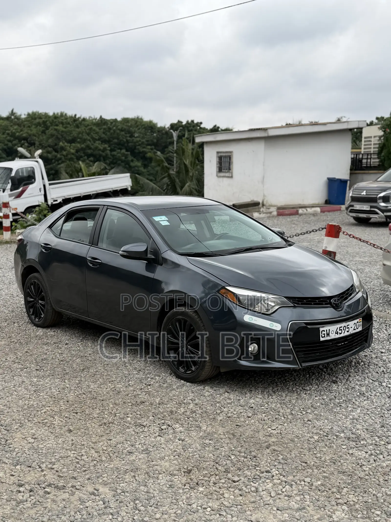 Toyota Corolla LE 4dr Sedan (1.8L 4cyl CVT) 2016 Gray