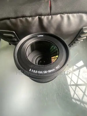 Panasonic Lumix S5 Mirrorless Camera With 20 to 60 Lens
