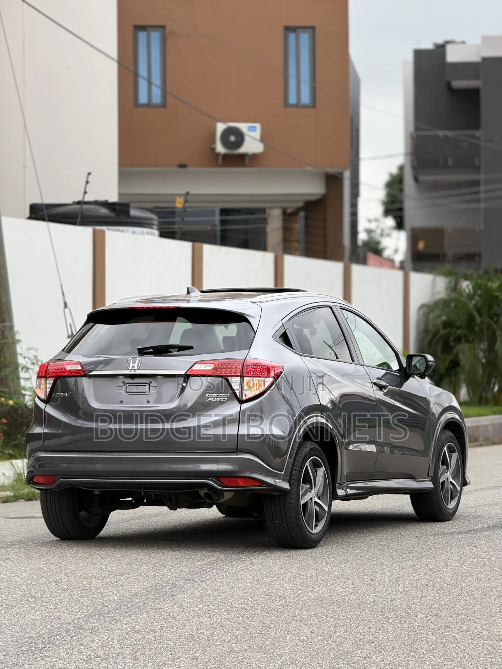 Honda HR-V Touring AWD 2019 Silver