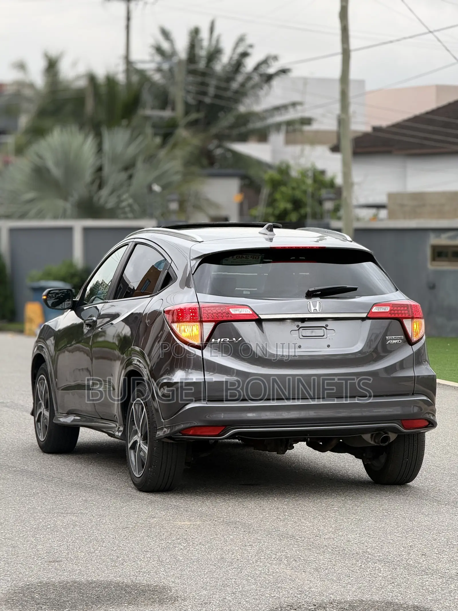 Honda HR-V Touring AWD 2019 Silver