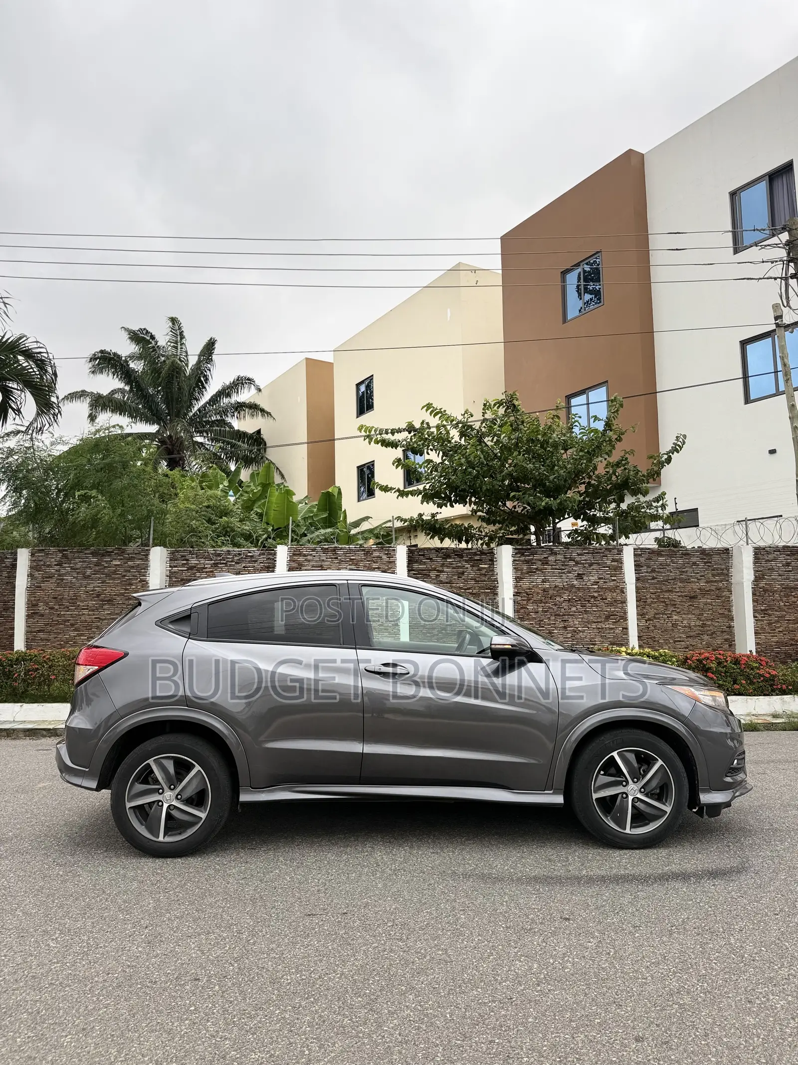 Honda HR-V Touring AWD 2019 Silver