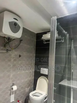 Furnished 3bdrm Apartment in Lindsay Square, School Area for rent