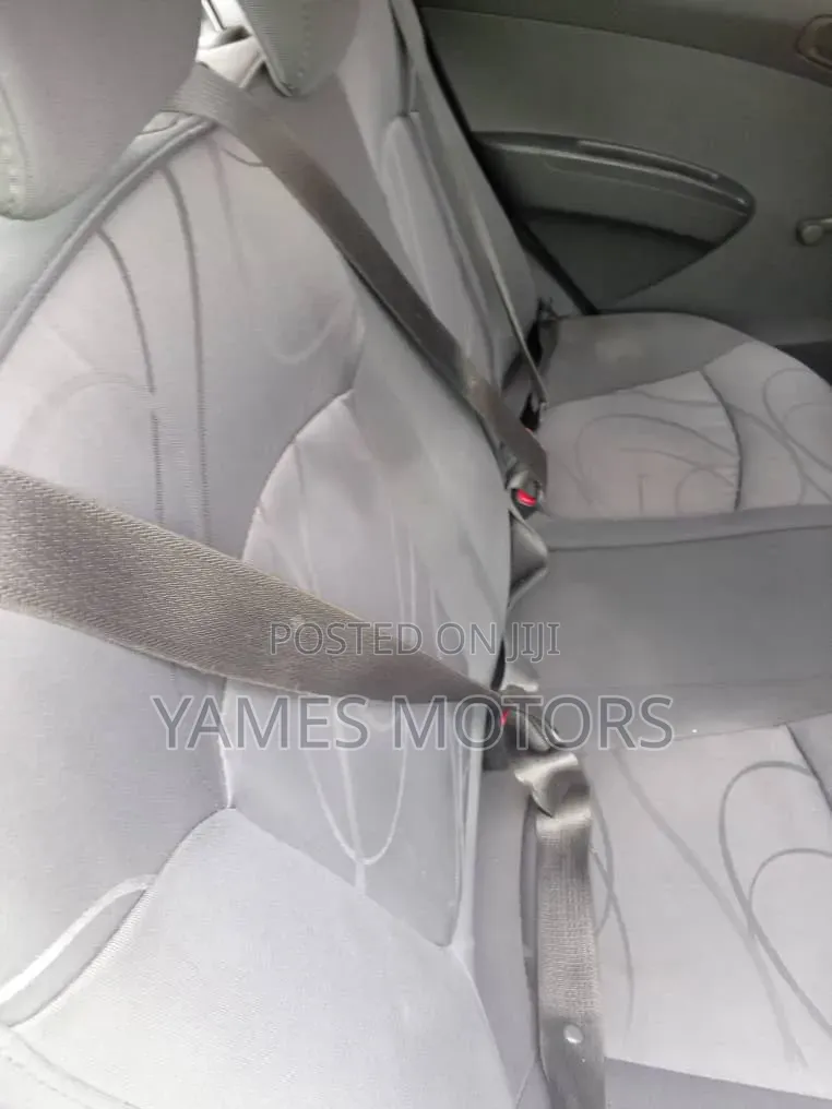 Chevrolet Spark 2011 White