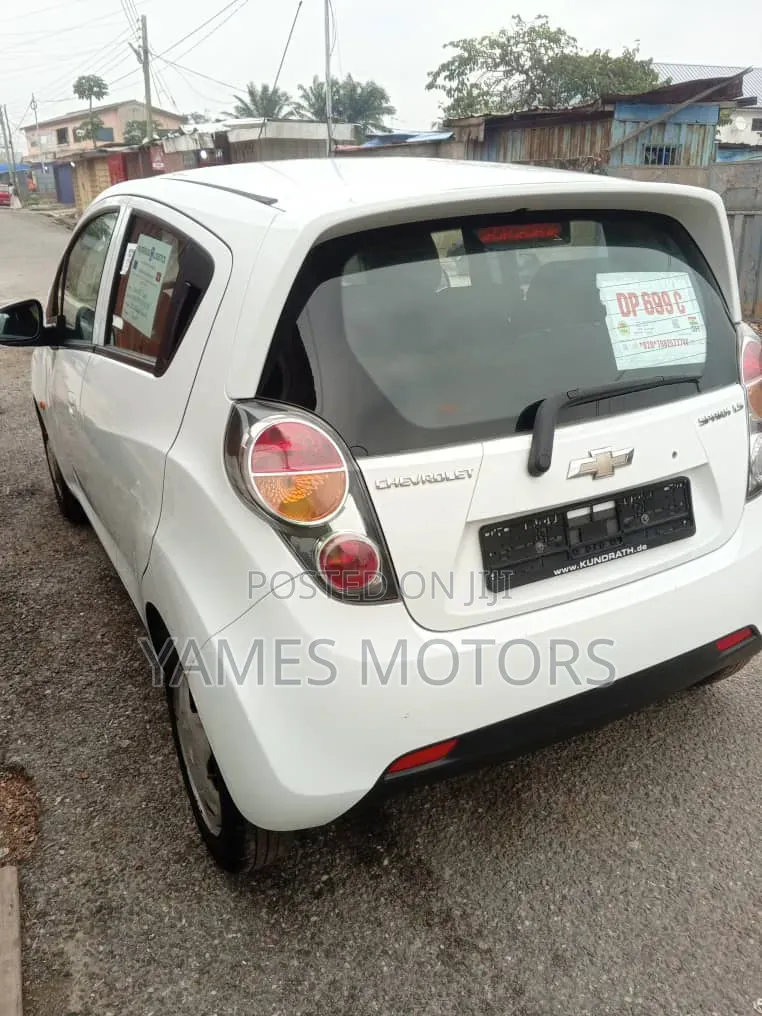Chevrolet Spark 2011 White