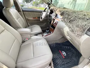 Toyota Corolla 2010 Gold