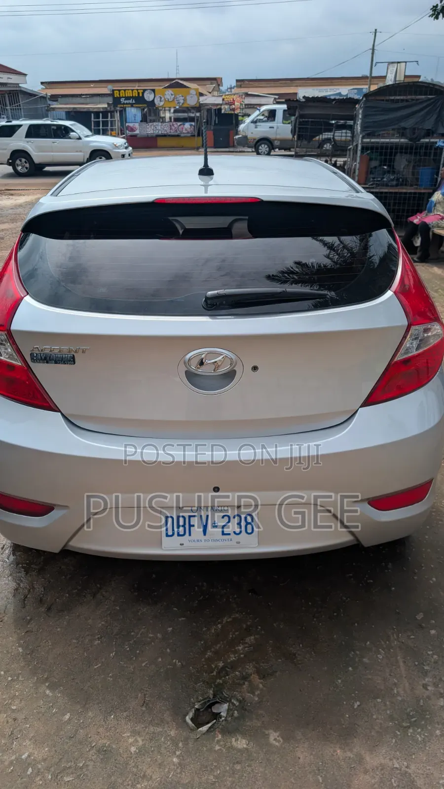 Hyundai Accent SE Hatchback 2017 Silver