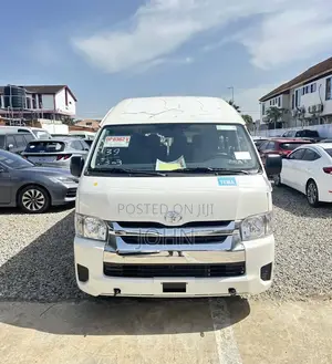 Toyota HiAce 2025 White