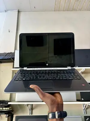 Laptop HP Pavilion 10 8GB AMD A10 HDD 500GB