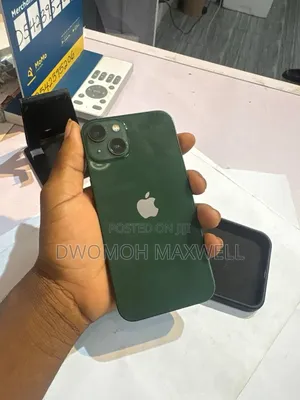 Apple iPhone 13 128 GB Green