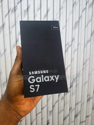 New Samsung Galaxy S7 32 GB Black