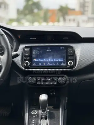 Nissan Kicks SR 2023 Blue