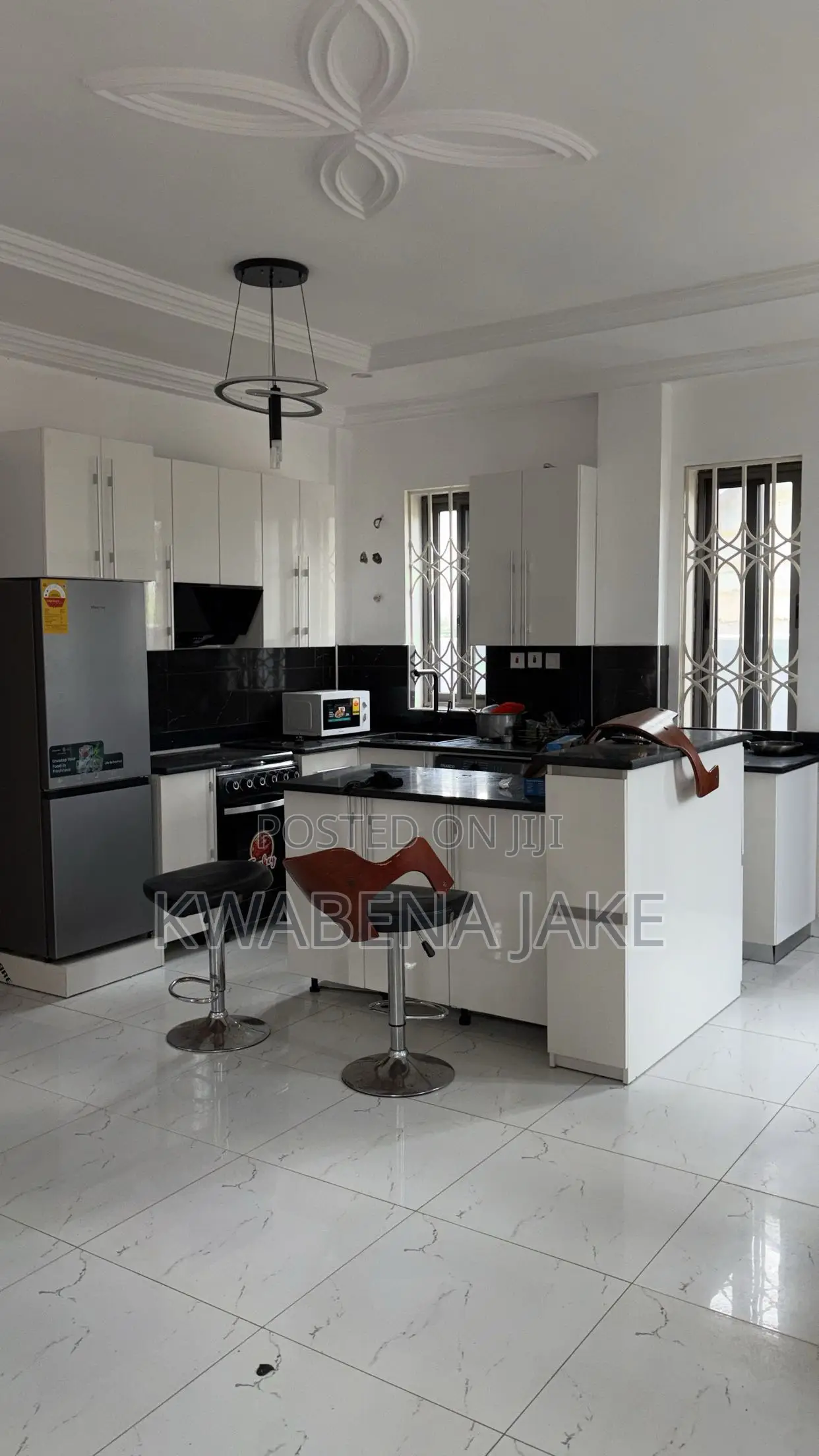 3bdrm Villa in Adenta for rent